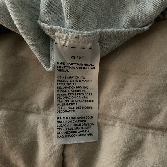 White House Black Market snake print top - Picture 3 of 3